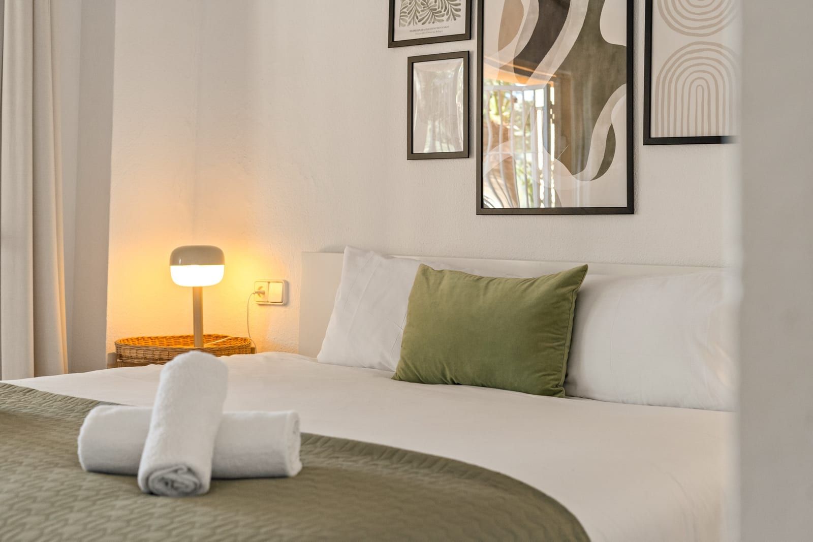 Bedroom styling detail at La Quinta Ca5a Mijas